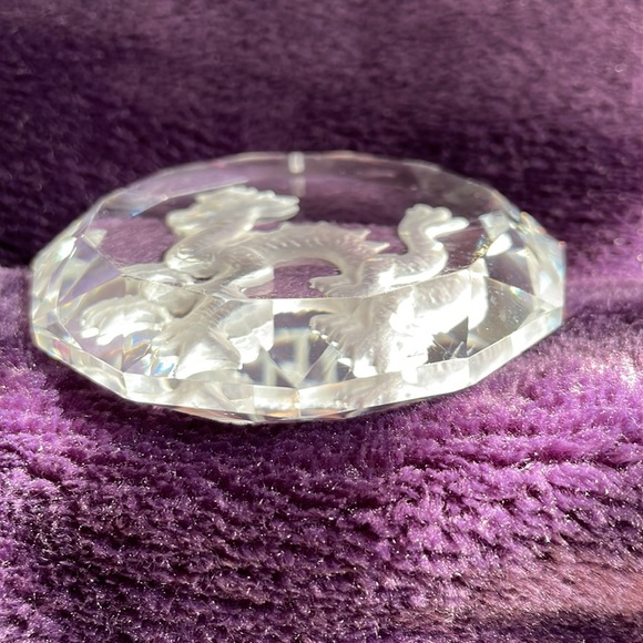Art Crystal/Glass Heavy Dragon Paper weight.  97g. - Picture 3 of 5